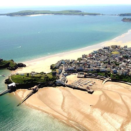 Old Quay Escape Villa Tenby Bagian luar foto